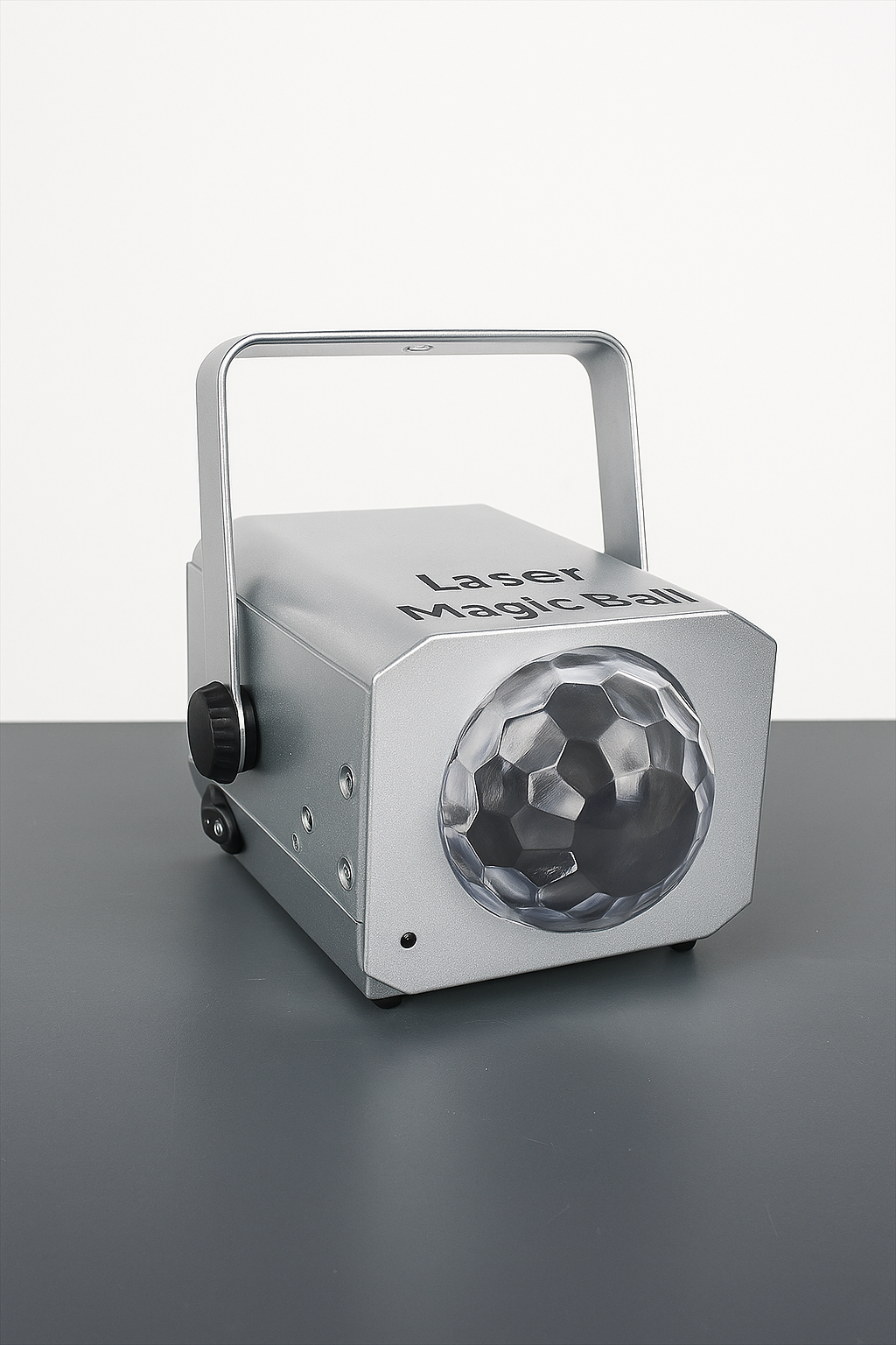 lámpara Laser Magic Ball + cable de alimentación.